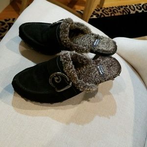 Stuart Weitzman black shearling slip on heels
